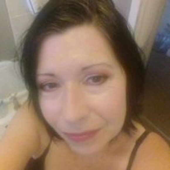 Meet your Posher, Joanne - Picture 1 of 1